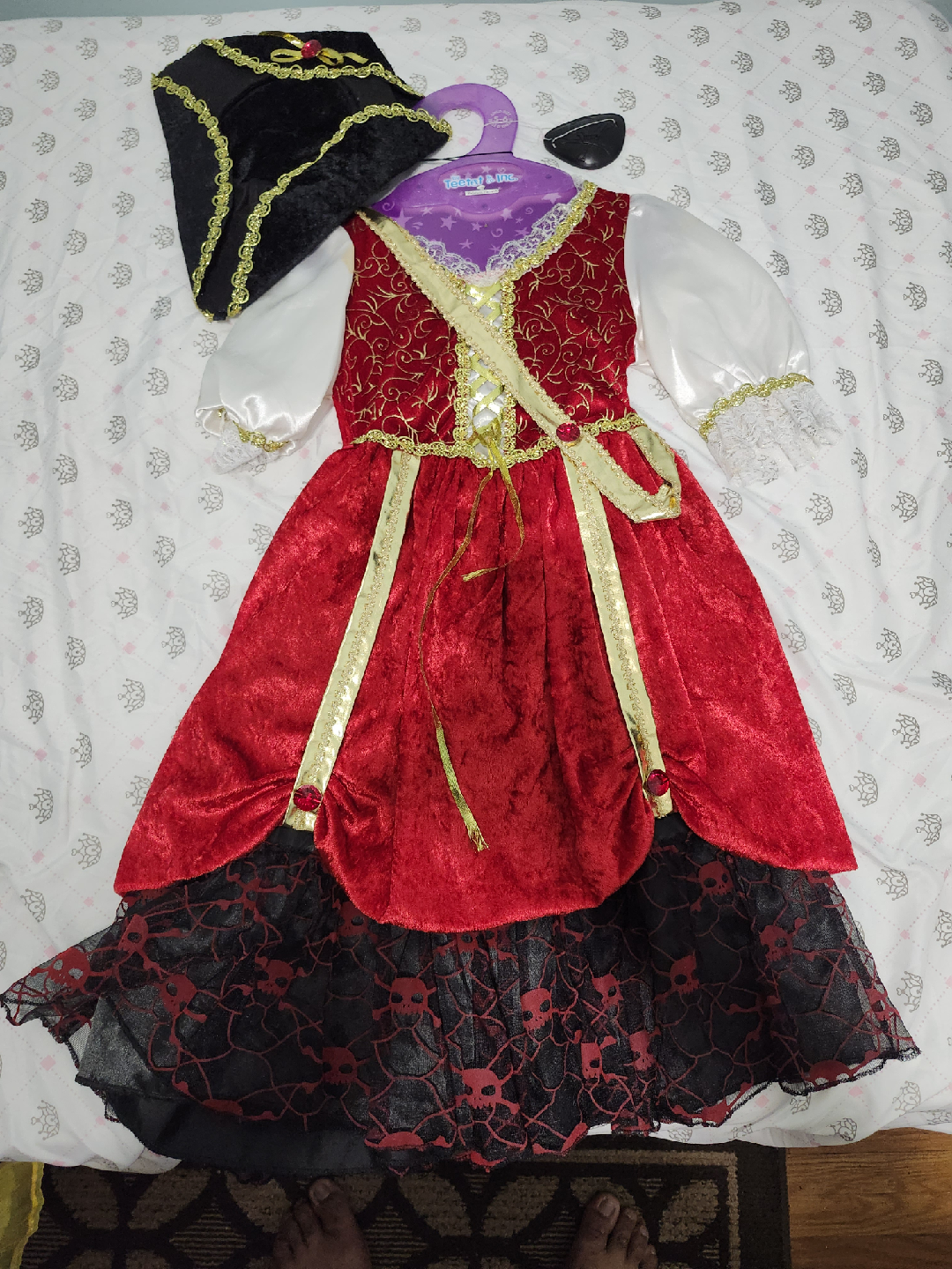 Pirate Costume (Child Size 5-6) - photo 3