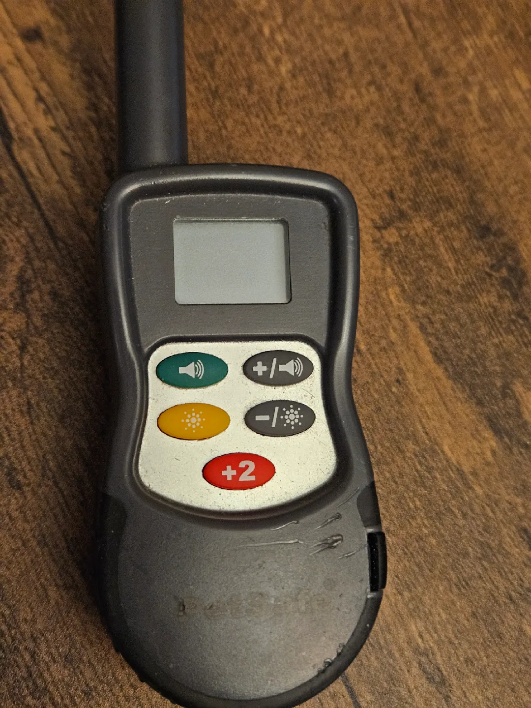 PetSafe 1000 Large Dog Bark Collar with Remote image indicator(4)