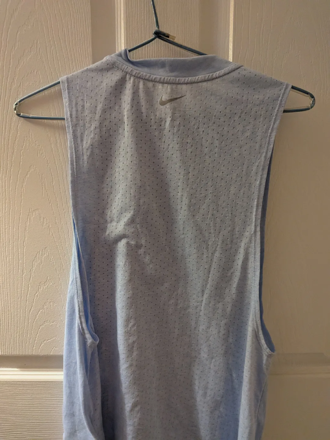 Nike Dri-FIT Running Tank Top - Size L image indicator(3)