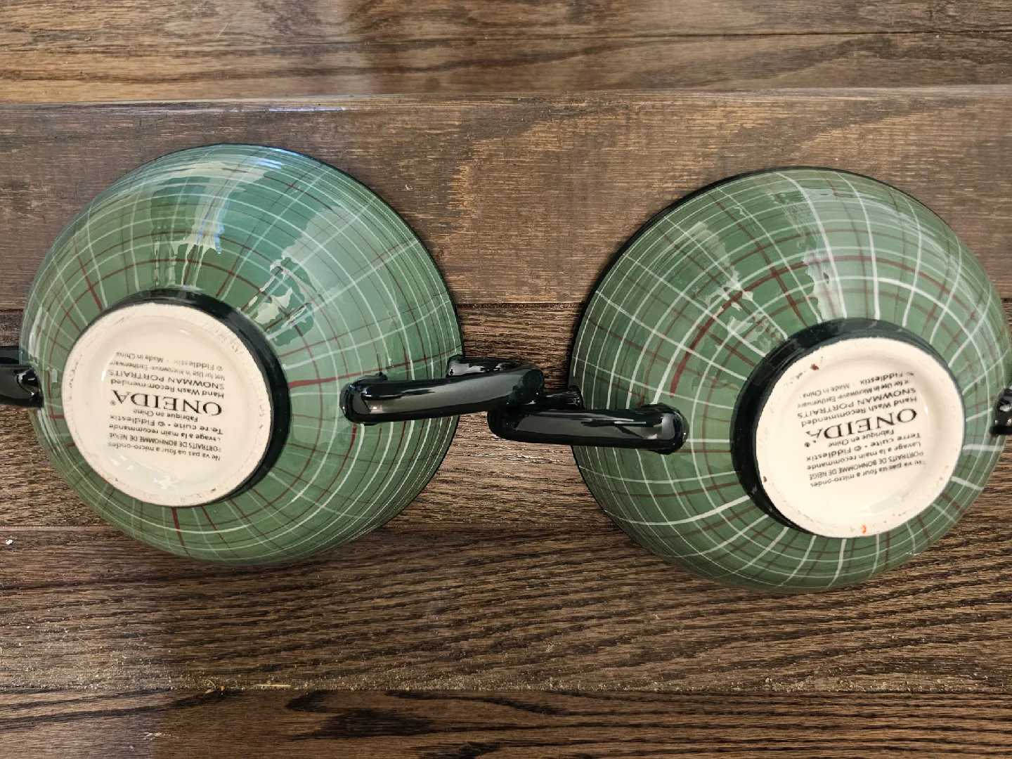 Oneida Snowman Portraits Soup Mug with Lid (Set of 2) image indicator(3)