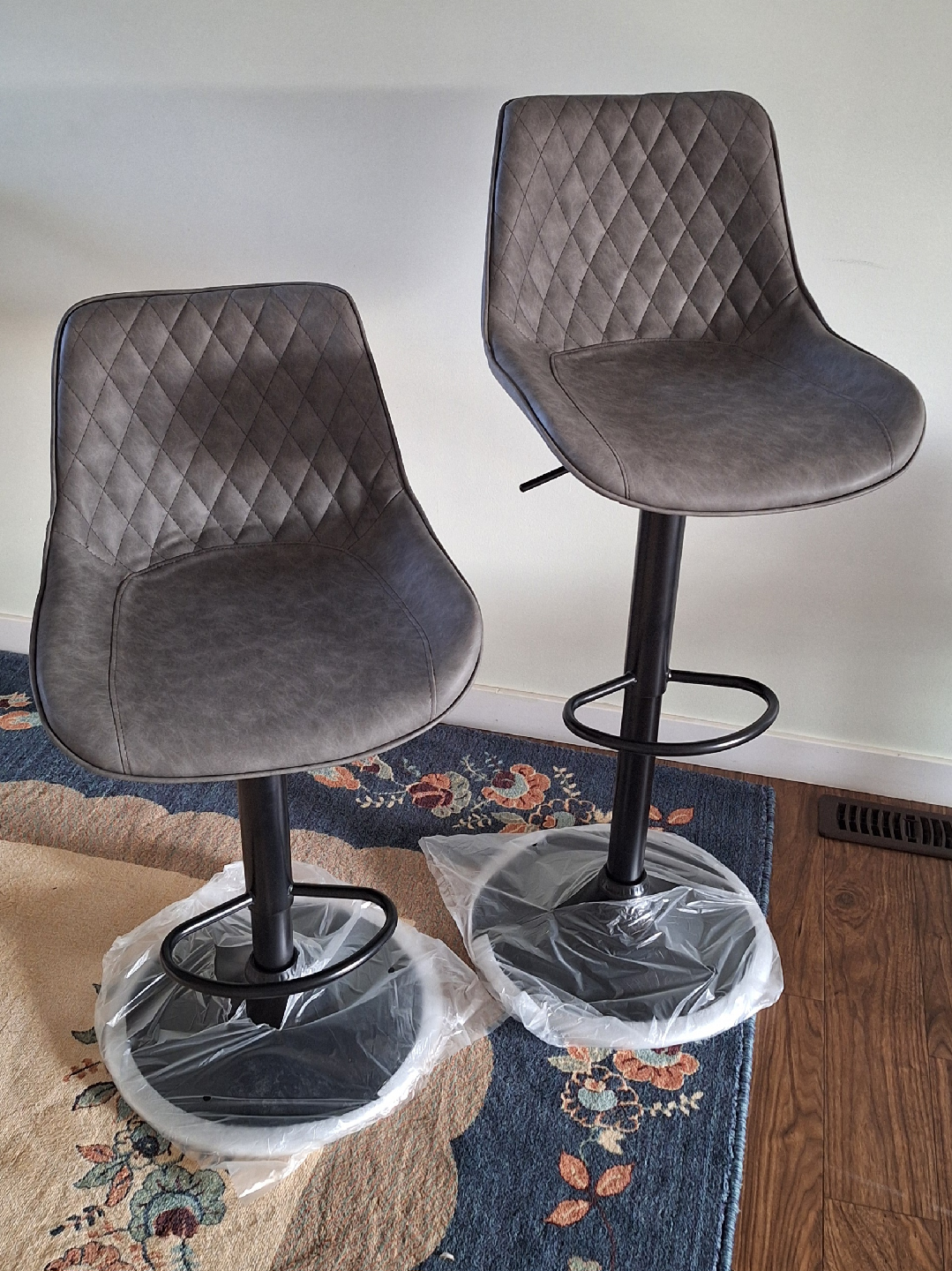 Grey Quilted Swivel Bar Stools - photo 5