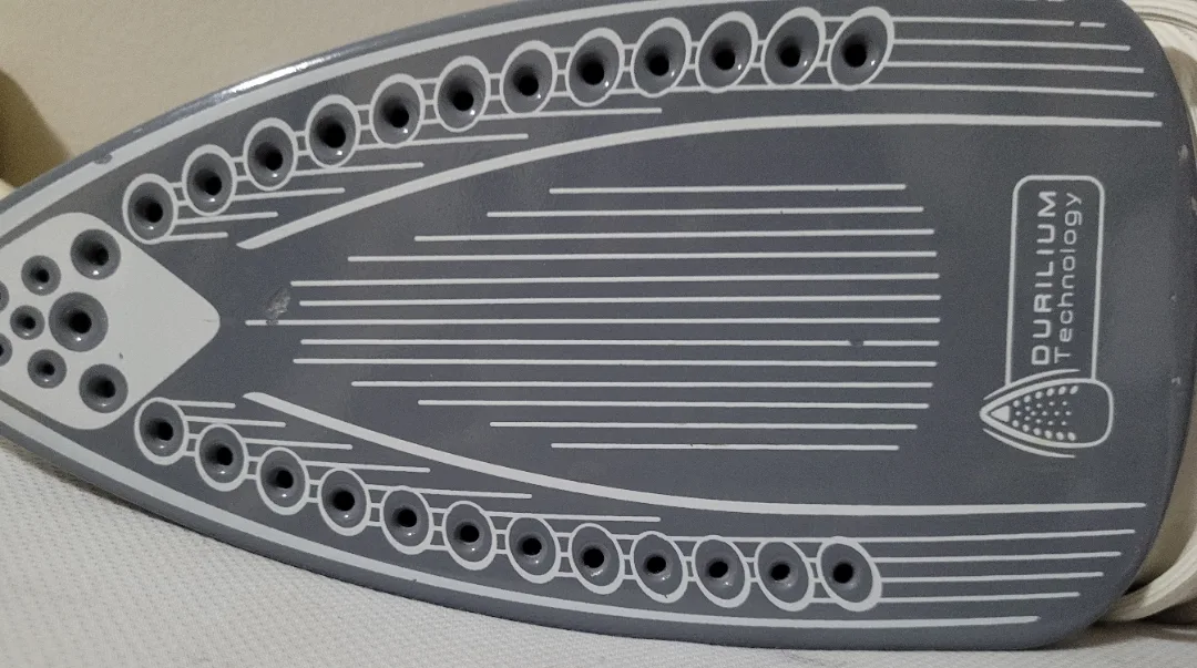 T-fal Fastglide FV1568Q0 Steam Iron image indicator(2)