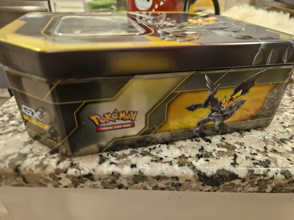 Pokemon Trading Card Game Tin image indicator(2)