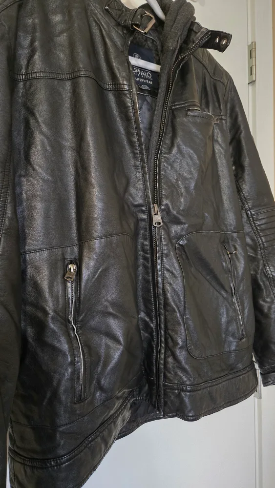 Buffalo David Bitton Black Leather Jacket XL image indicator(2)