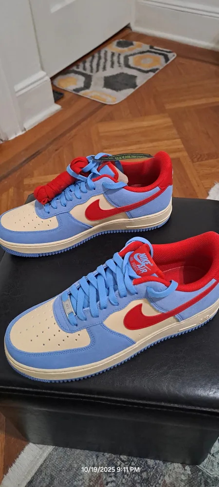 Nike Air Force 1 '07 LV8 University Blue Size 10.5 image indicator(3)