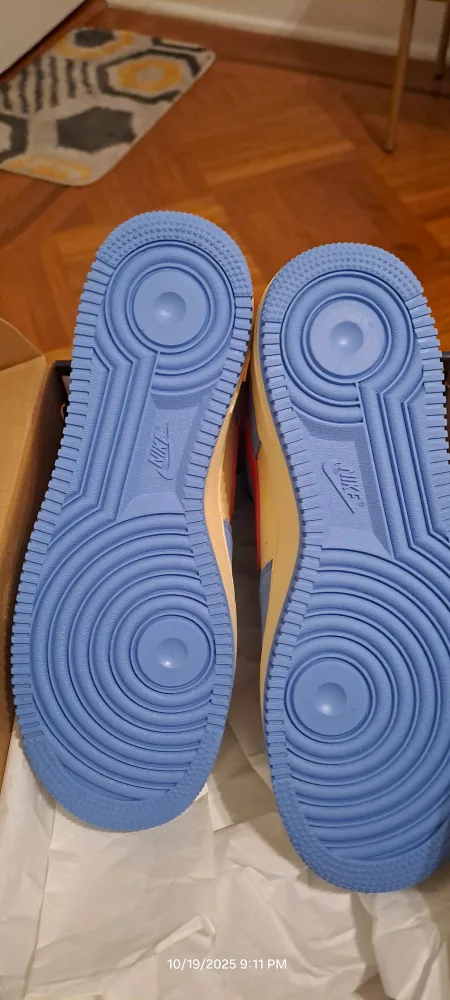 Nike Air Force 1 '07 LV8 University Blue Size 10.5 image indicator(5)