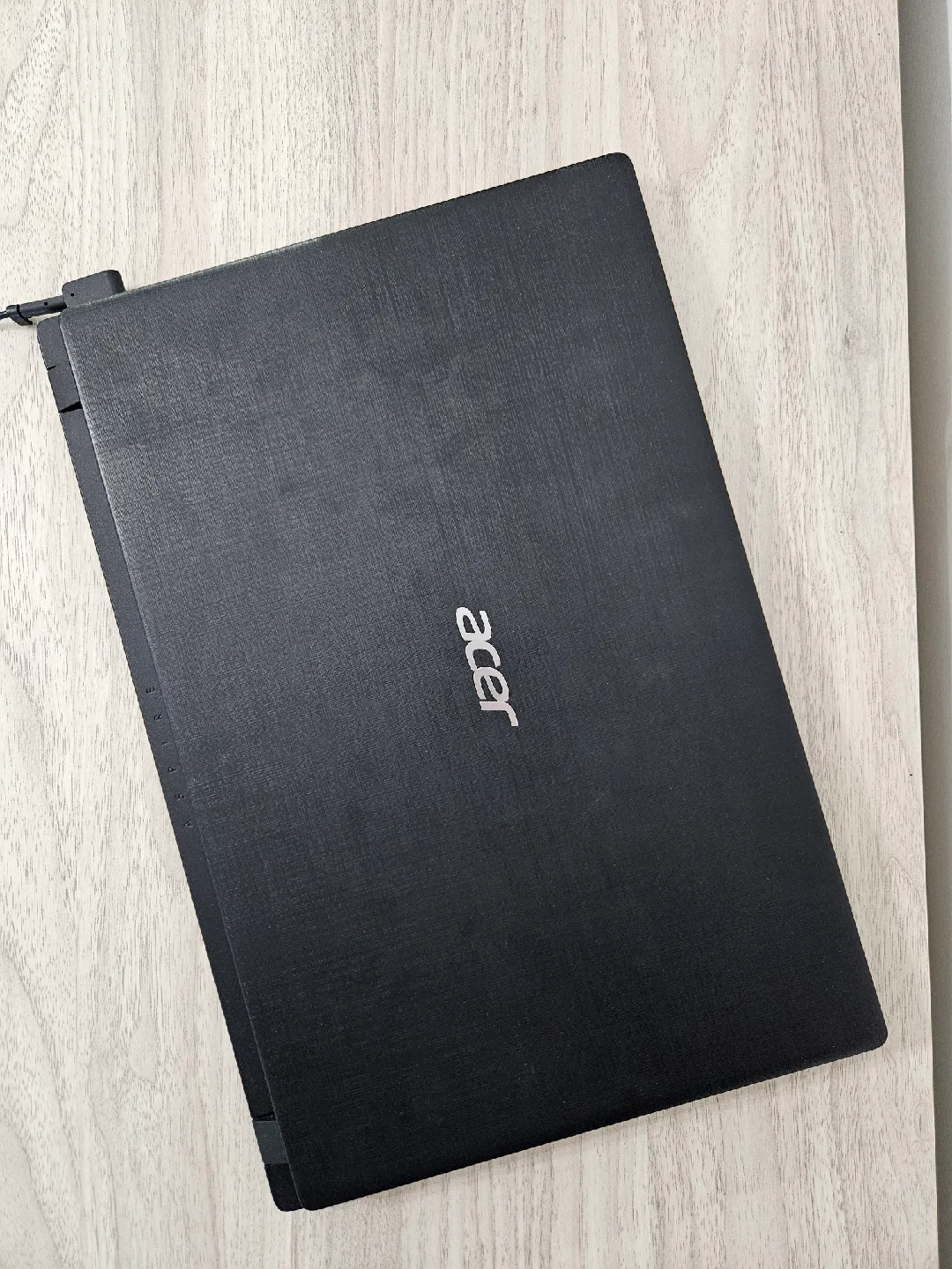 Acer Aspire 3 🥕🥕 image indicator(2)