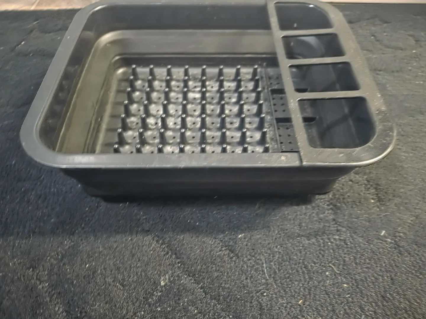 Free Black Dish Drying Rack thumbnail