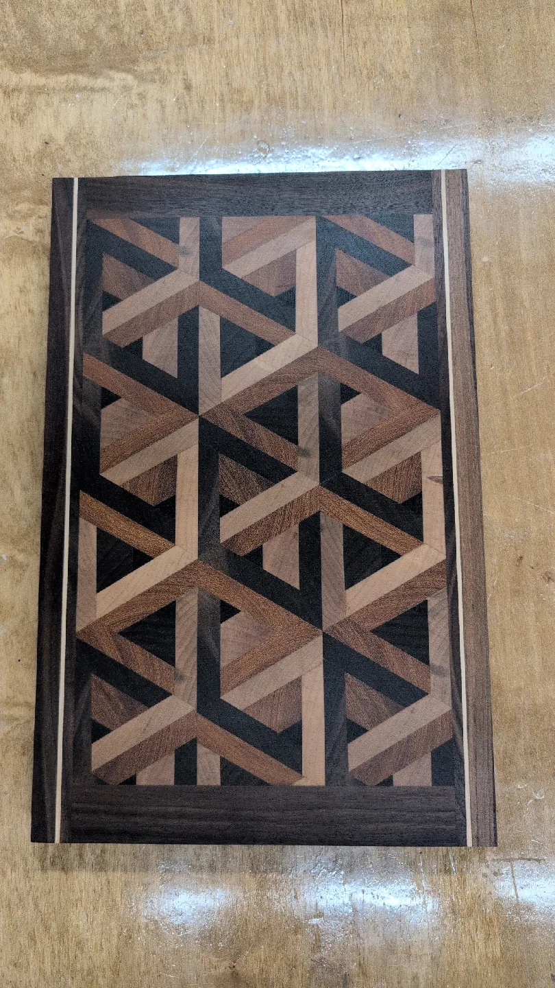 Handmade Wooden Cutting Board image indicator(2)