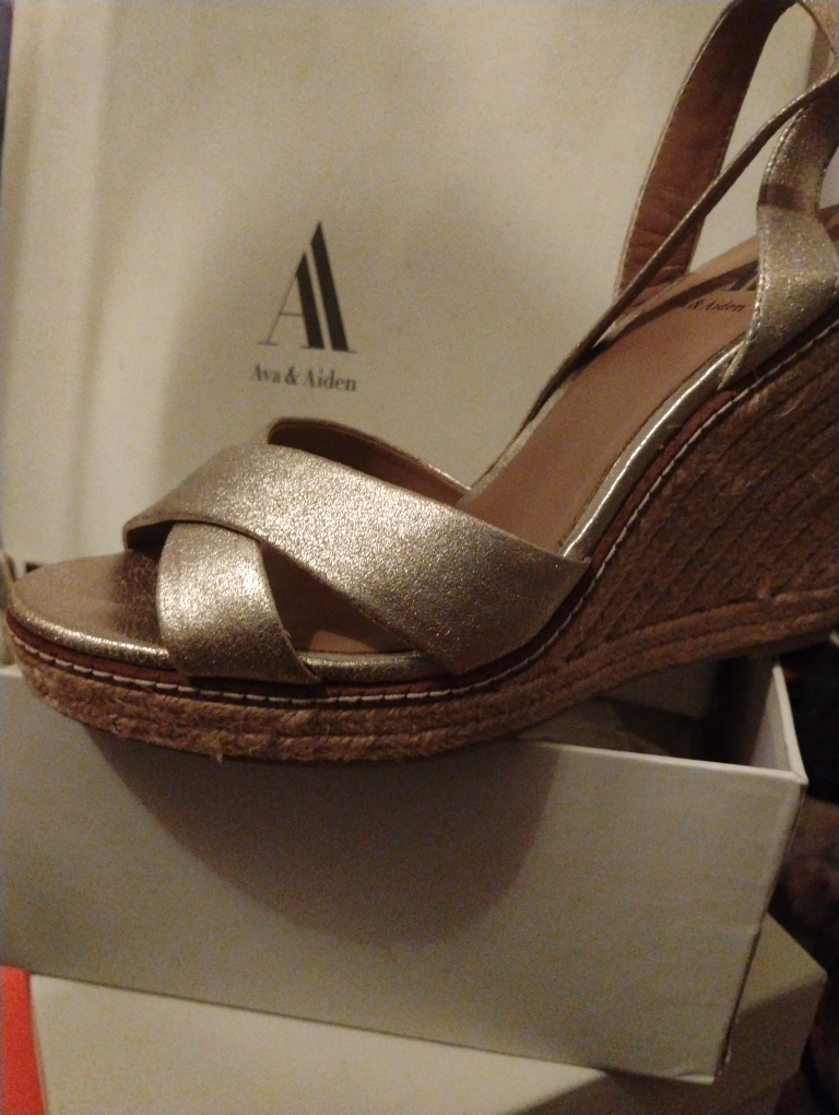 Ava & Aiden Gold Wedge Sandals