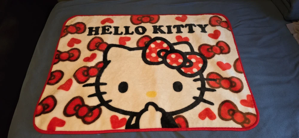 Hello Kitty Throw Blanket