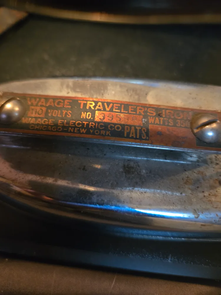 vintage waage traveler iron