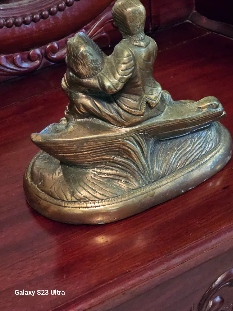 Vintage Bronze lovers Sculpture Figurine image indicator(4)