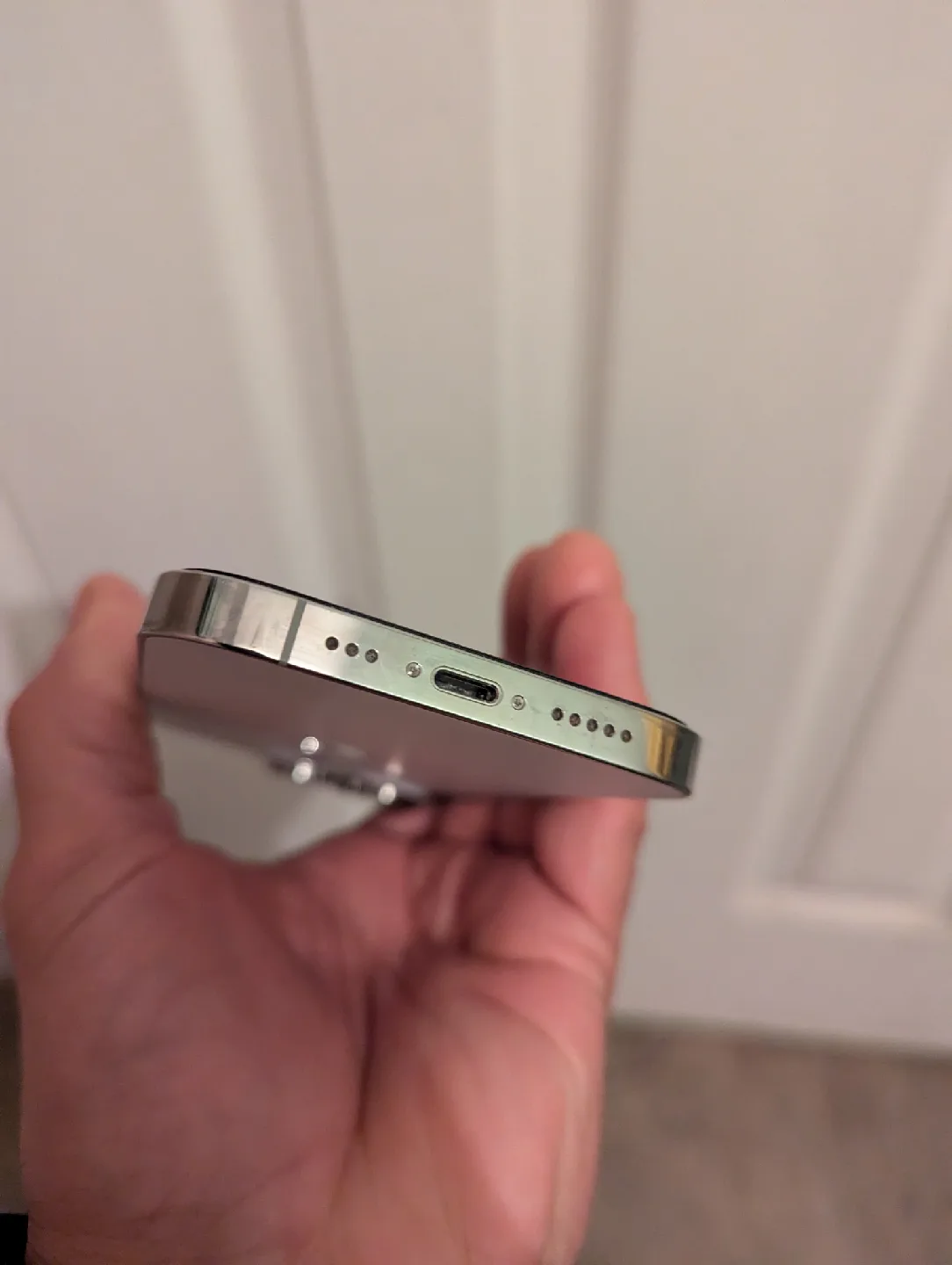 iPhone 14 pro excellent condition 128g image indicator(3)