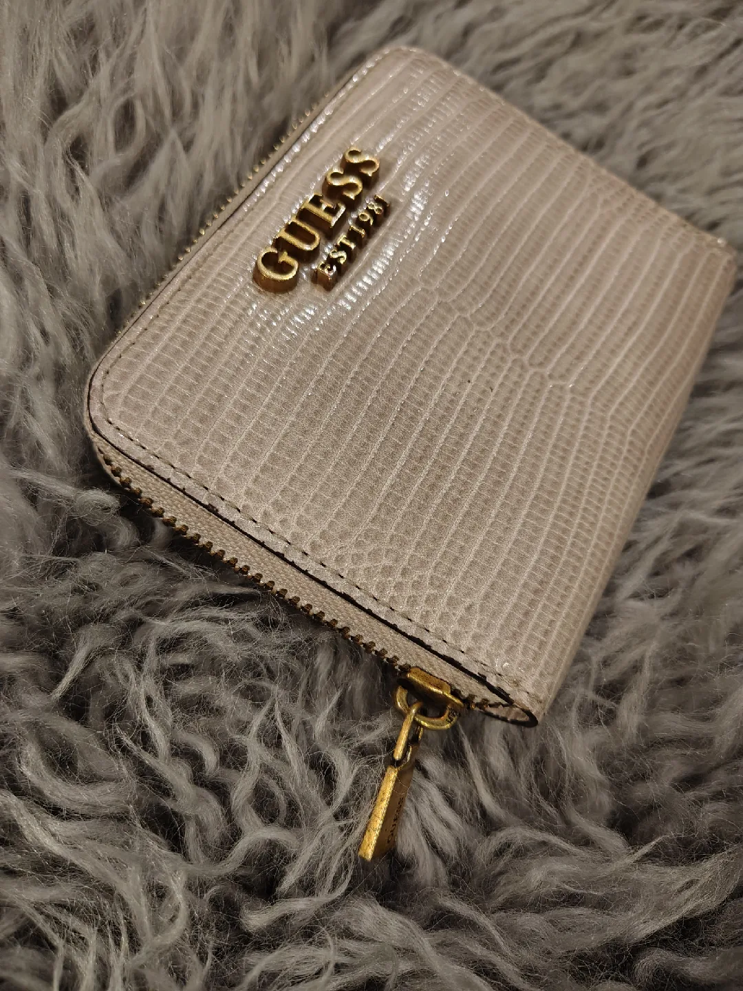 Guess Beige Wallet image indicator(4)