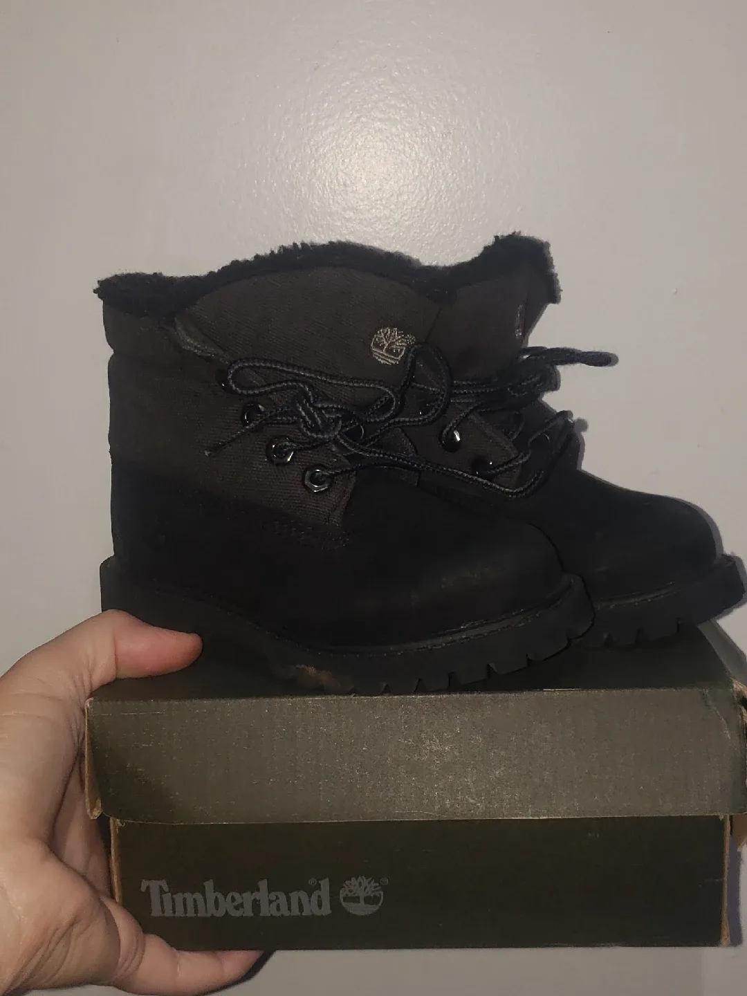 Timberland Black Leather Boots image indicator(2)