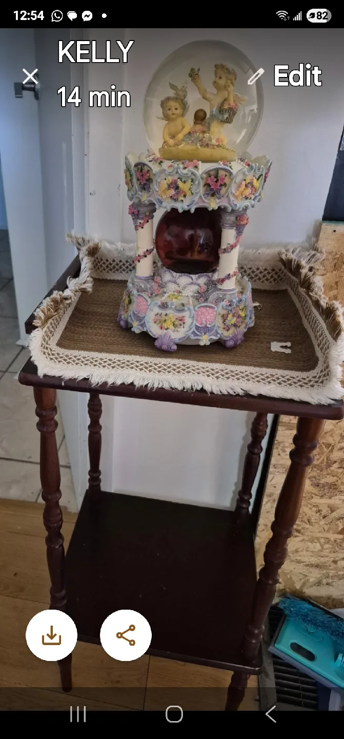 Wooden Corner Shelf image indicator(2)