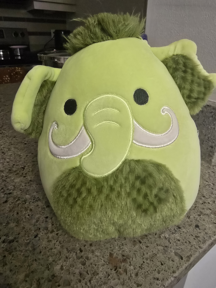 Squishmallows Archie the Axolotl Plush - photo 2