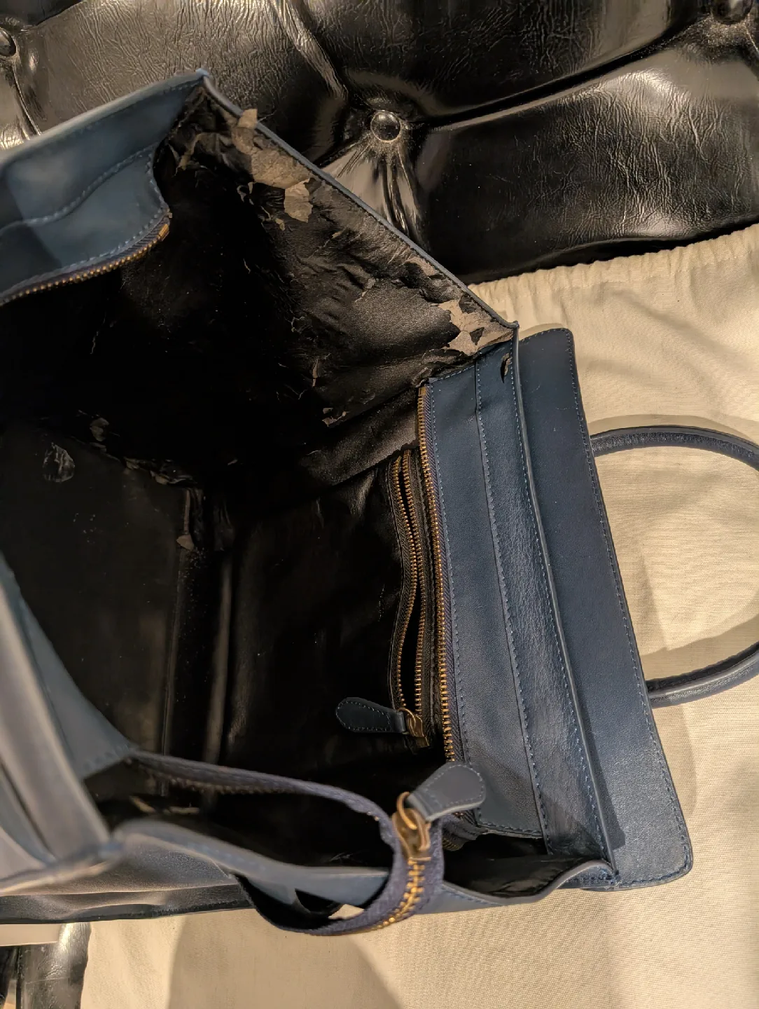 Celine Blue Leather Handbag image indicator(6)