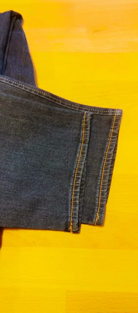 Jordache High Rise Straight Jeans - Size 12 image indicator(7)