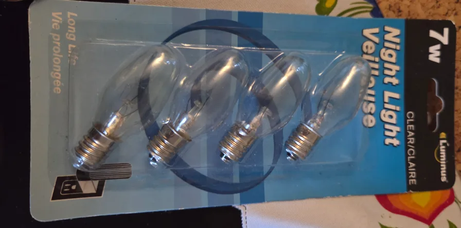 🥕🥕🥕🥕Luminus 7W Night Light Bulbs - Clear thumbnail