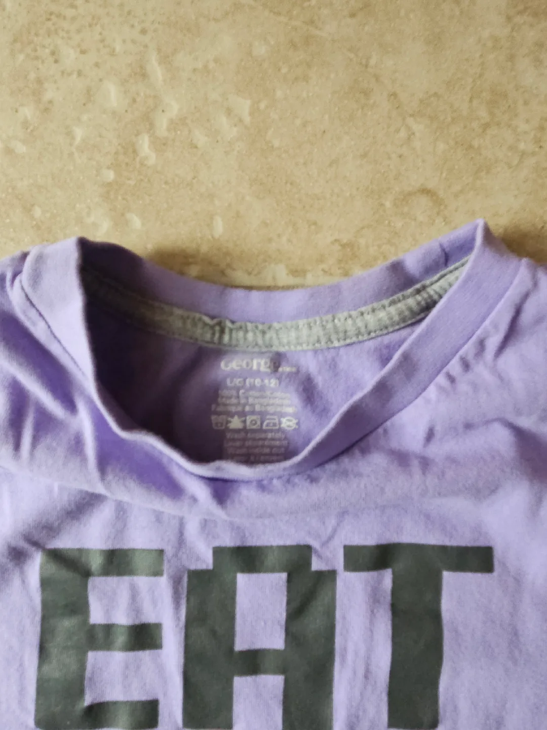 Size 10-12 Kids George T-shirt image indicator(2)