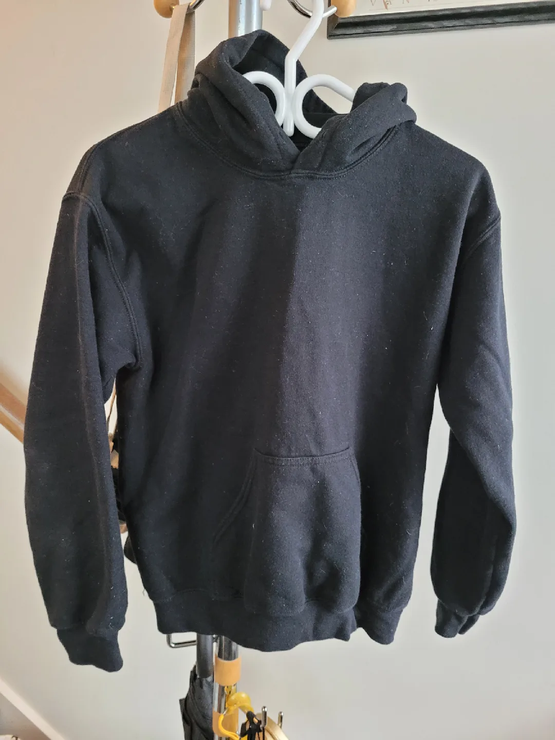 Gildan Heavy Blend Black Hoodie - Size S