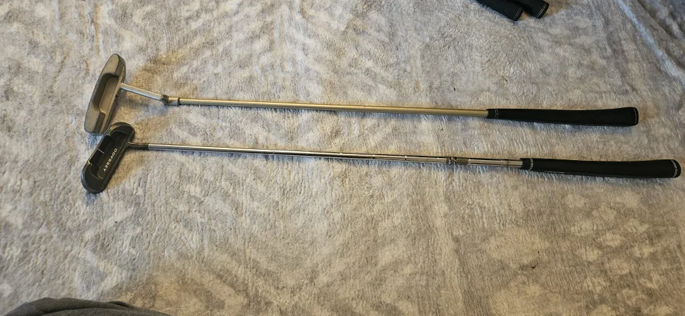 Odyssey & Lady Golf Putters image indicator(2)