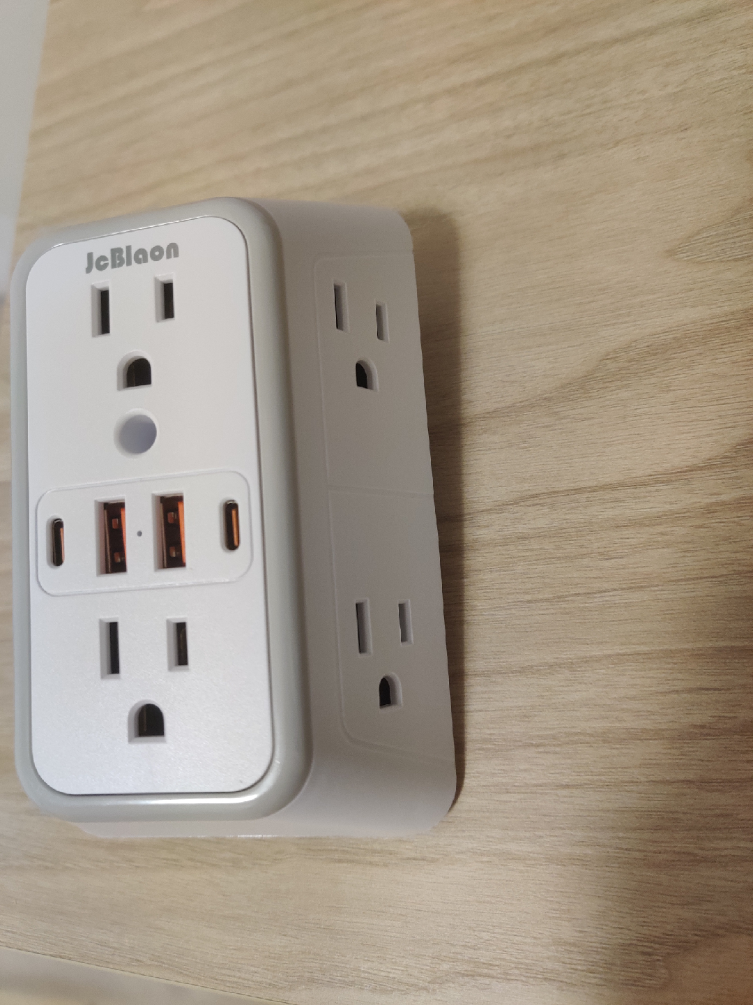 JeBlaon Wall Outlet Extender with USB Ports - photo 2