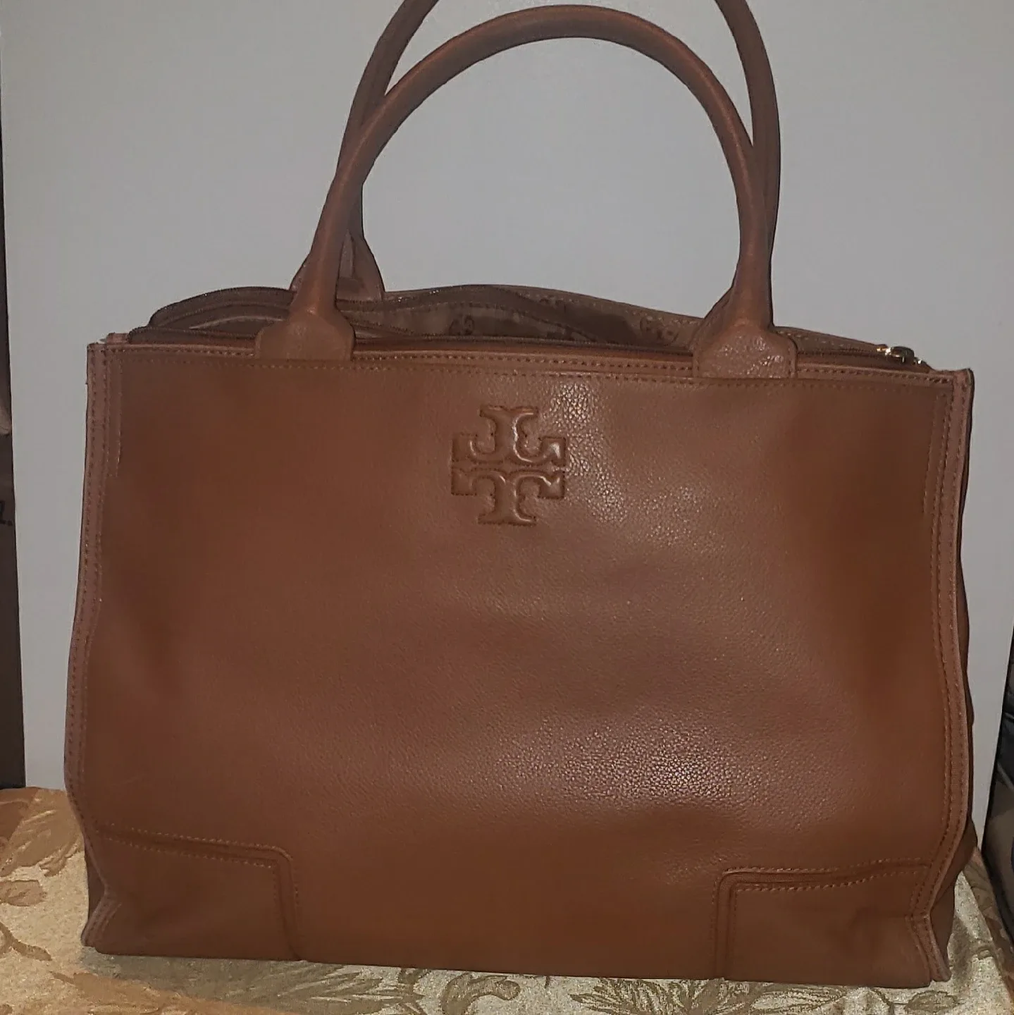 TORY BURCH BAG BUNDLE!!! 2 Bags!!! Pre-Loved image indicator(2)