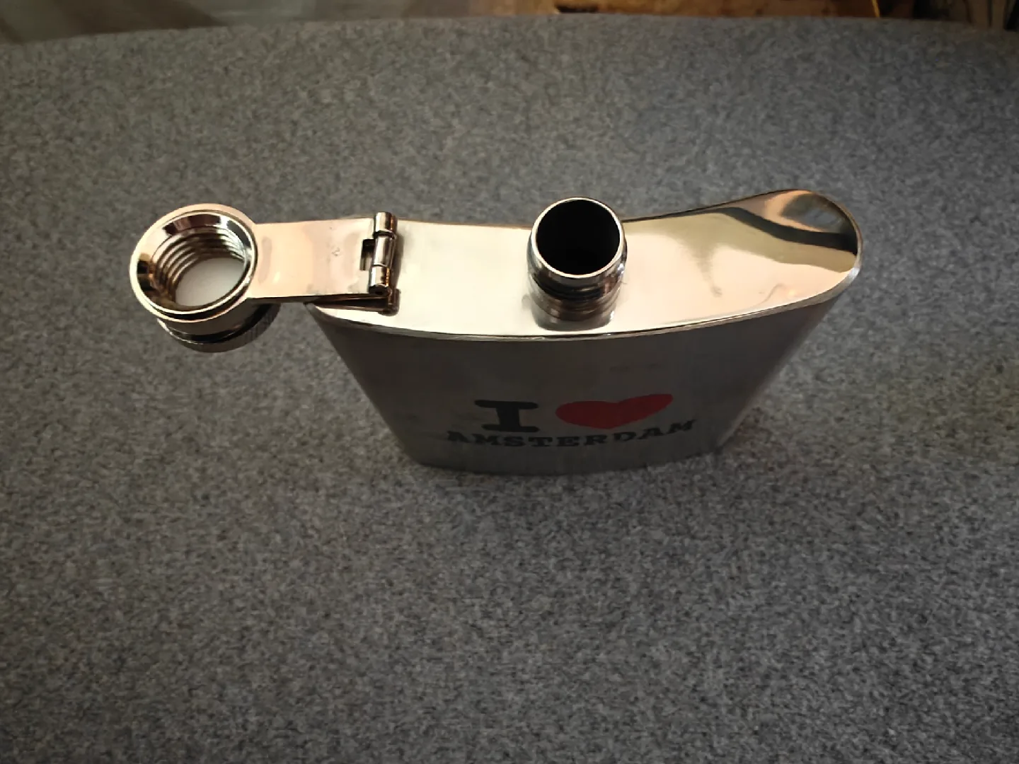 Amsterdam Souvenir Flask image indicator(2)