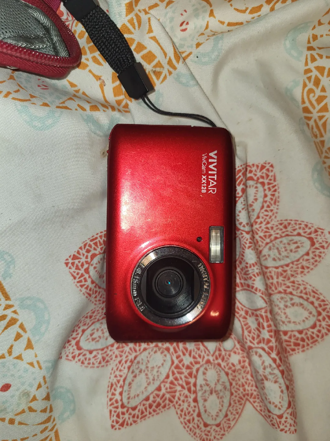 Vivitar Vivicam XX128 Red Digital Camera image indicator(3)