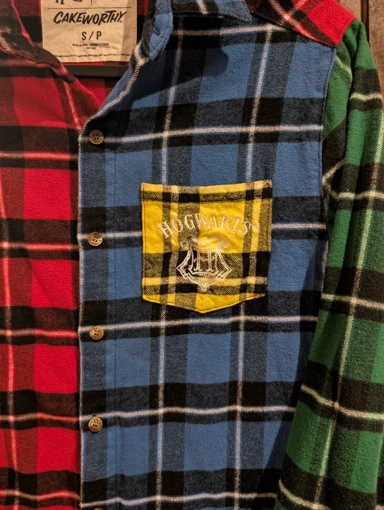 Harry Potter Hogwarts Flannel Shirt image indicator(2)