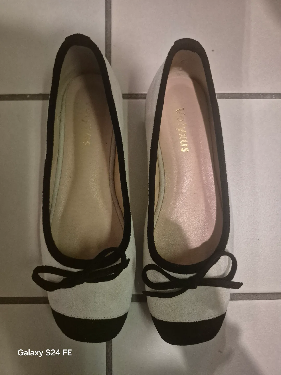 brand new flats paid 47$ image indicator(3)