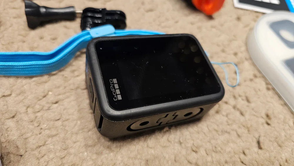 GoPro Hero10 Black + Full Accessory Kit – Like New Condition image indicator(3)