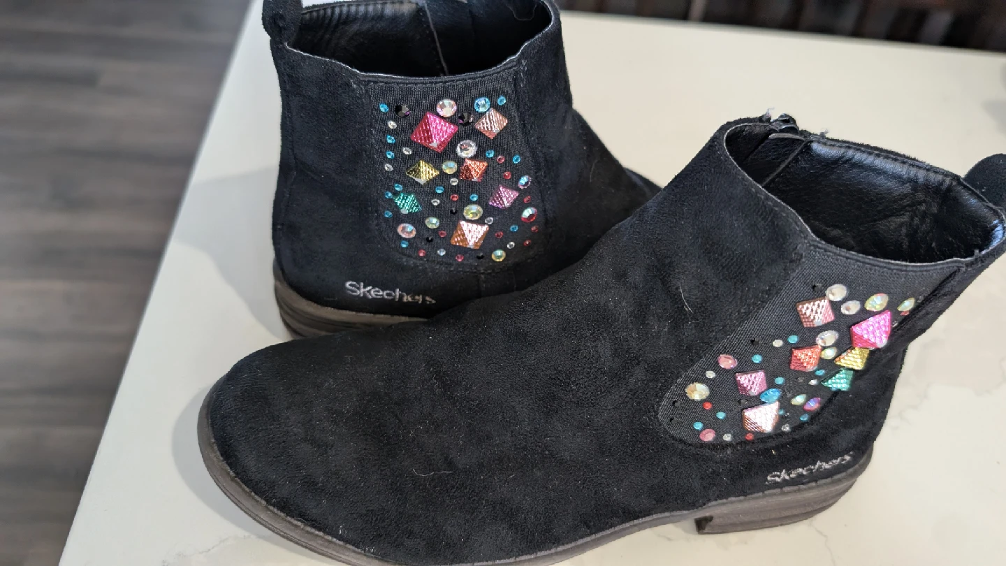 Skechers Black Suede Girls' Ankle Boots - Size 3