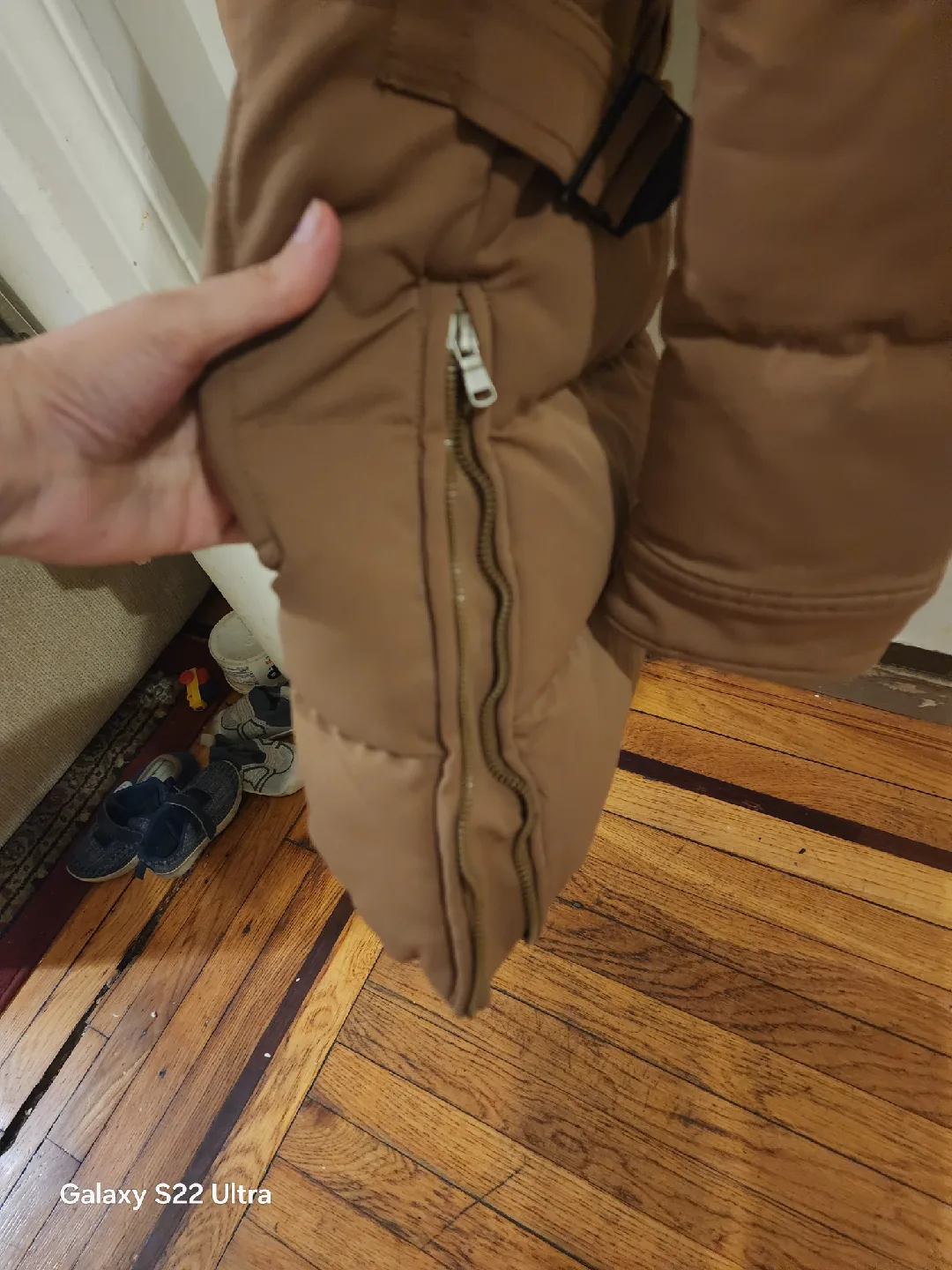 Brown Puffer Jacket image indicator(5)