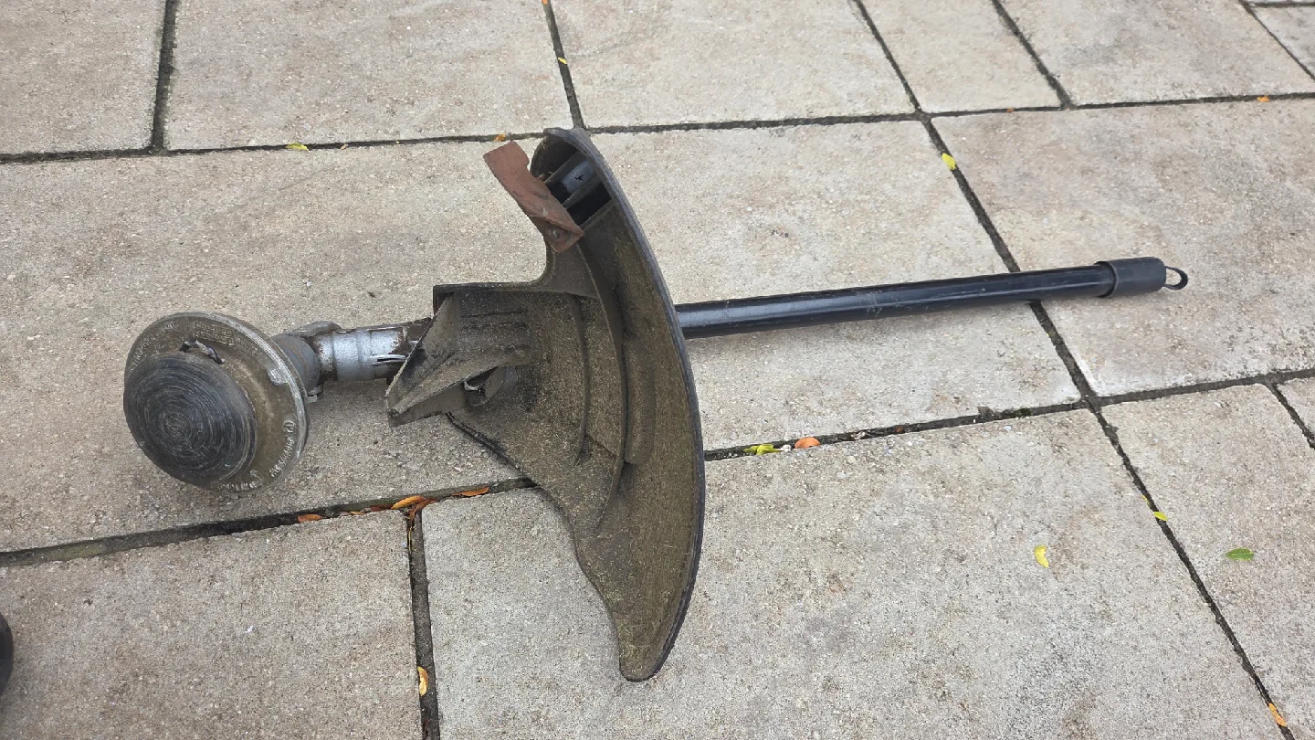 Poulan Pro PP1000E & Craftsman Weed Wacker image indicator(6)