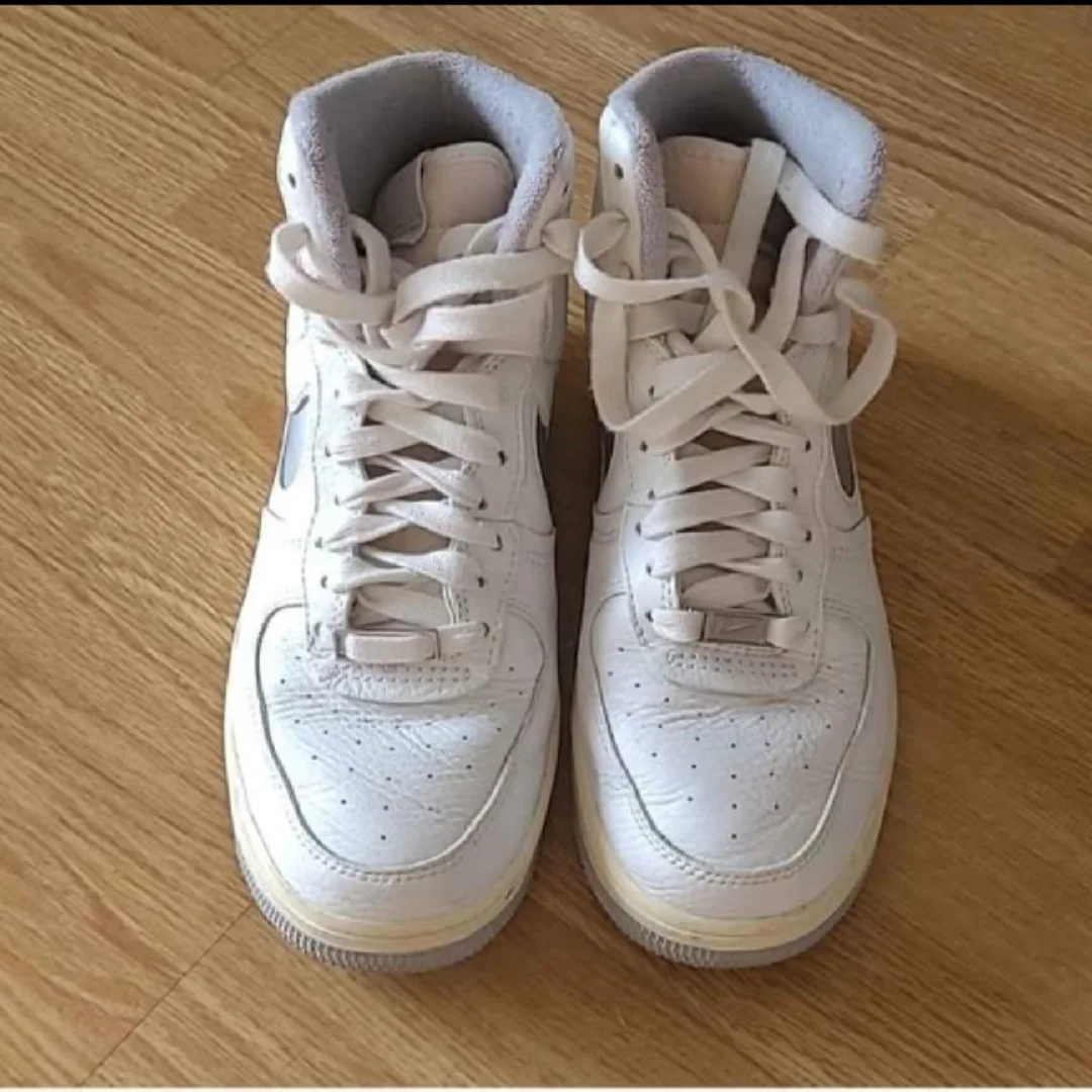 Nike Air Force 1 High '07 White, Size 8 image indicator(2)