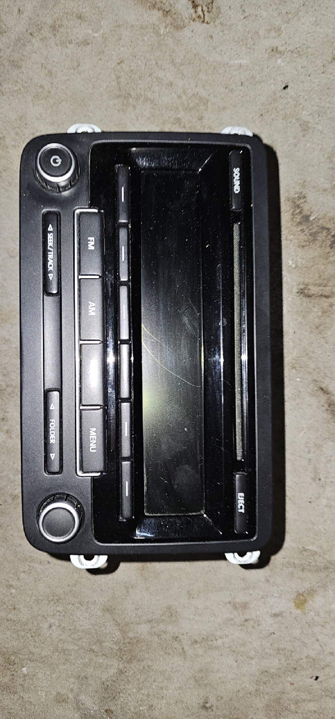 Volkswagen Jetta 2013 Radio AM/FM/Sound System