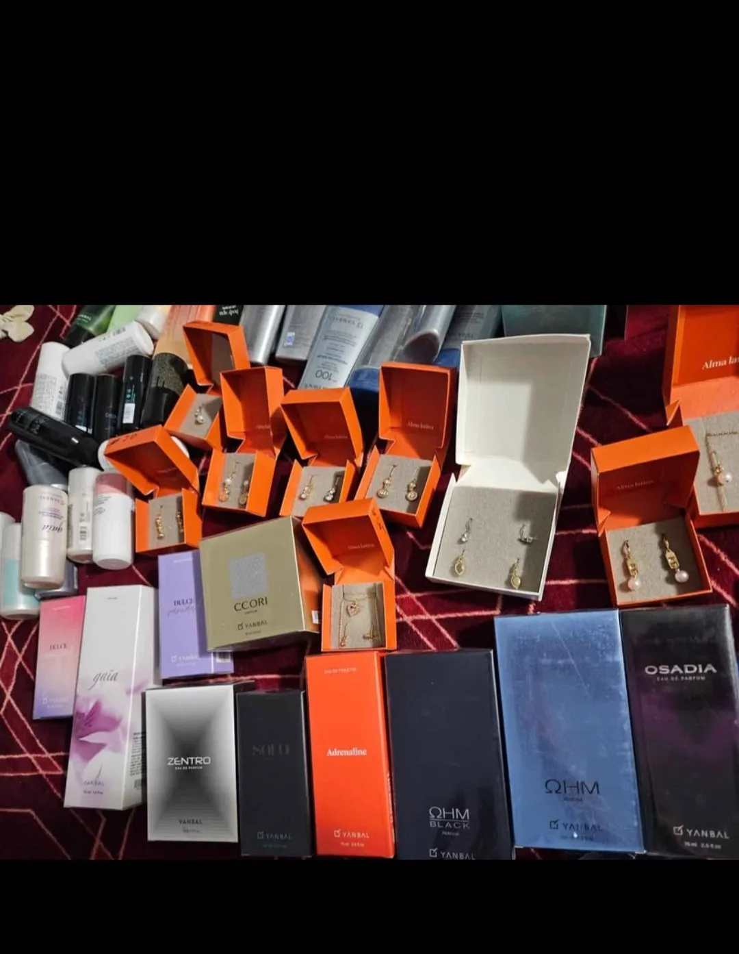 Yanbal Beauty Products & Jewelry image indicator(4)