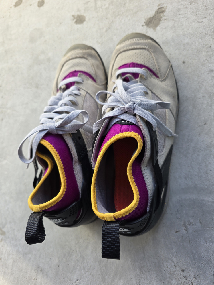 Nike ACG Air Revaderchi Mid top Hiking Shoes, Size 11 - photo 2