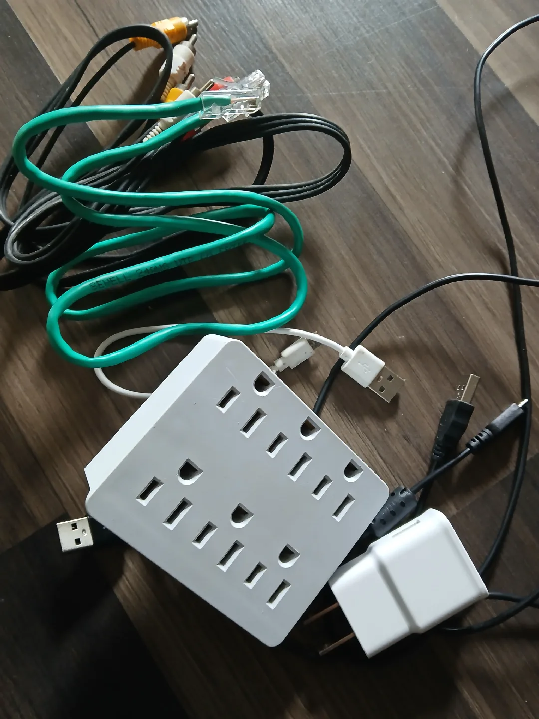 Power Cube and Assorted Cables image indicator(2)