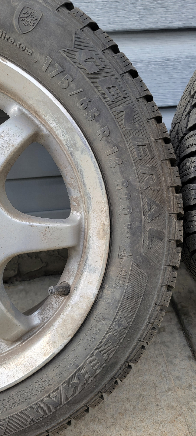 Winter Tires w/ rims 175/65R14