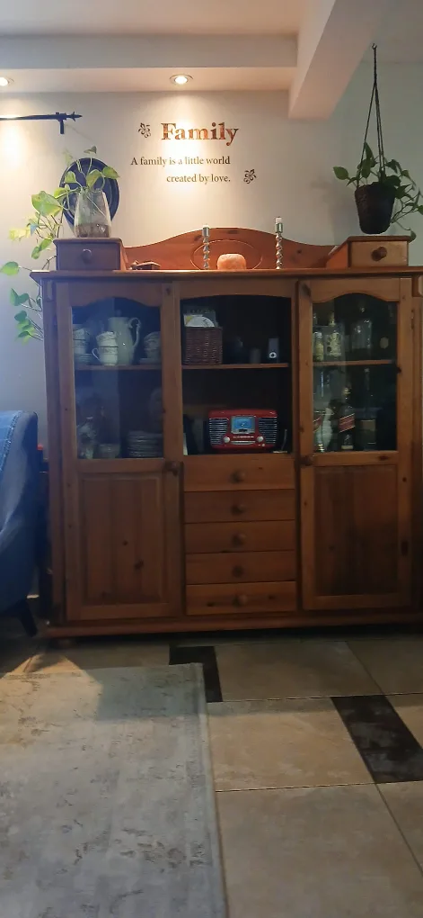 Wooden Display Cabinet image indicator(2)