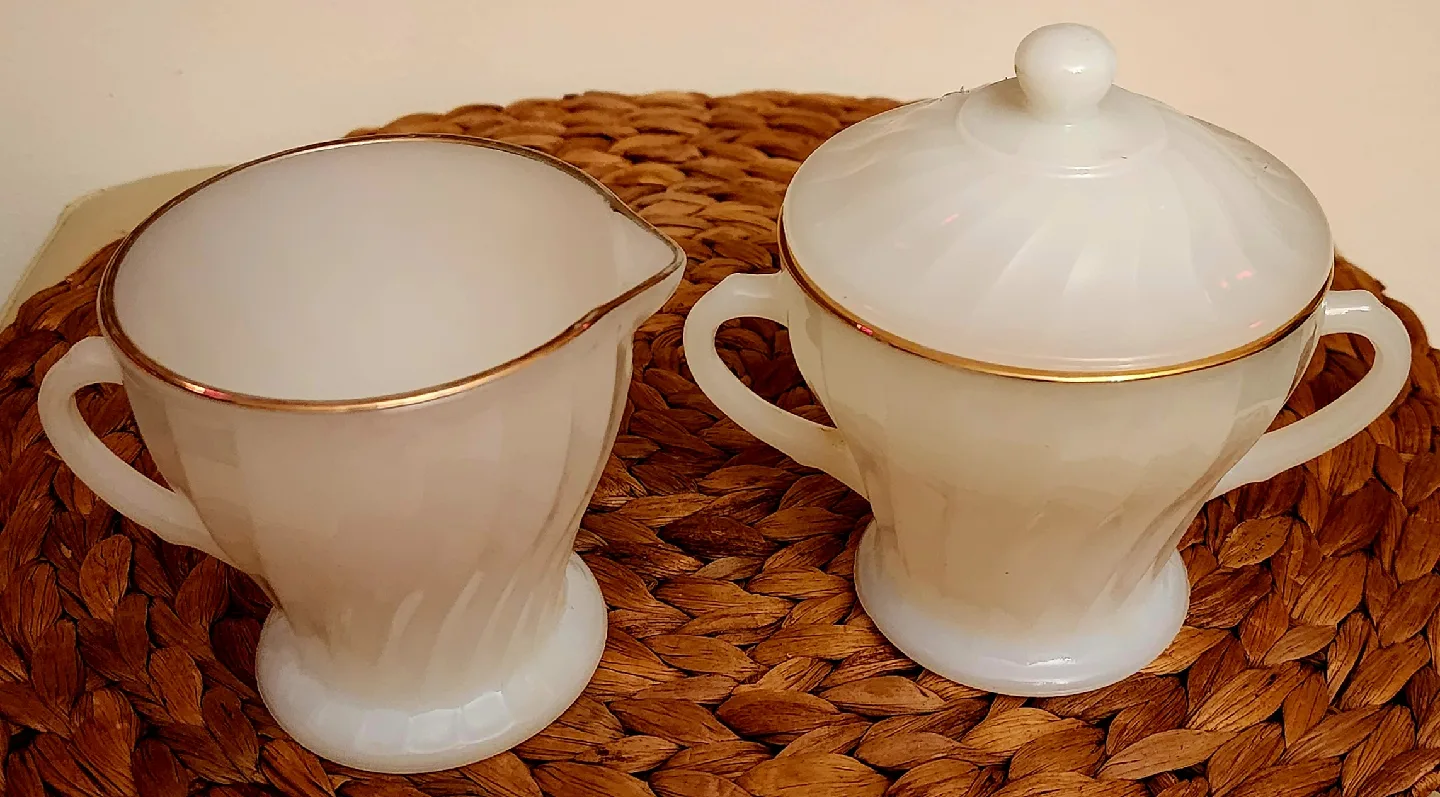 Fire King Milk Glass Creamer & Sugar Set thumbnail