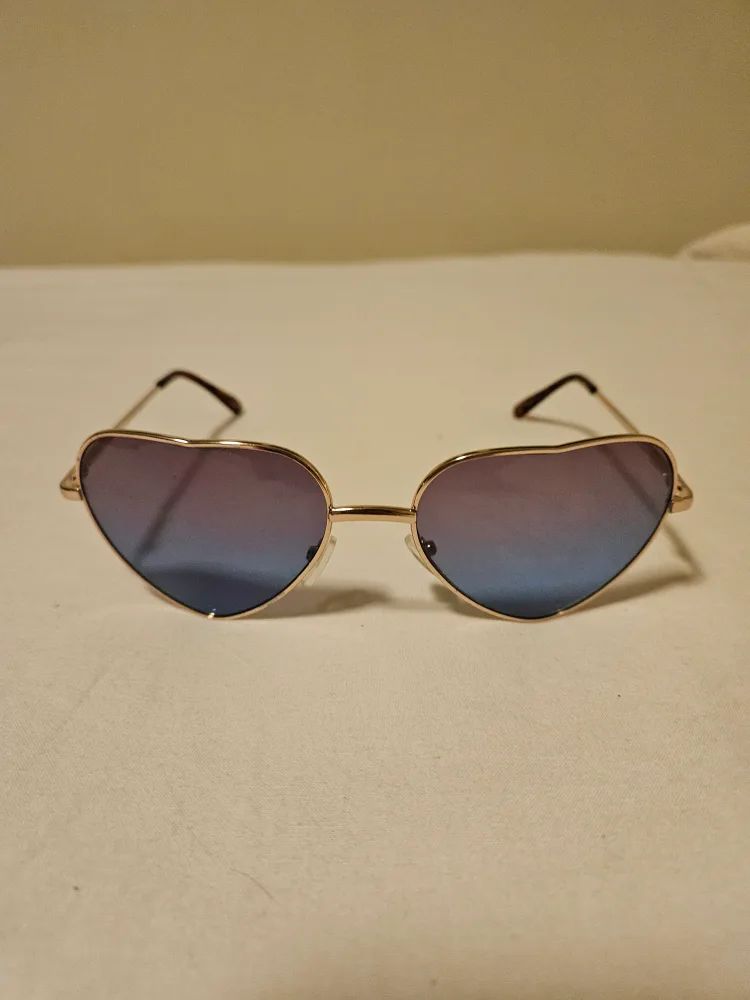 Sunglasses - Assorted Styles image indicator(3)