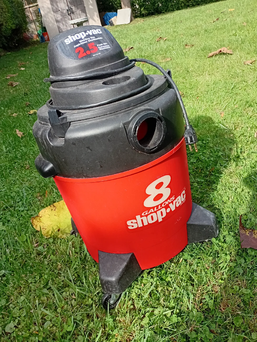 Shop-Vac 8 & 4 Gallon Wet/Dry Vacuum image indicator(2)