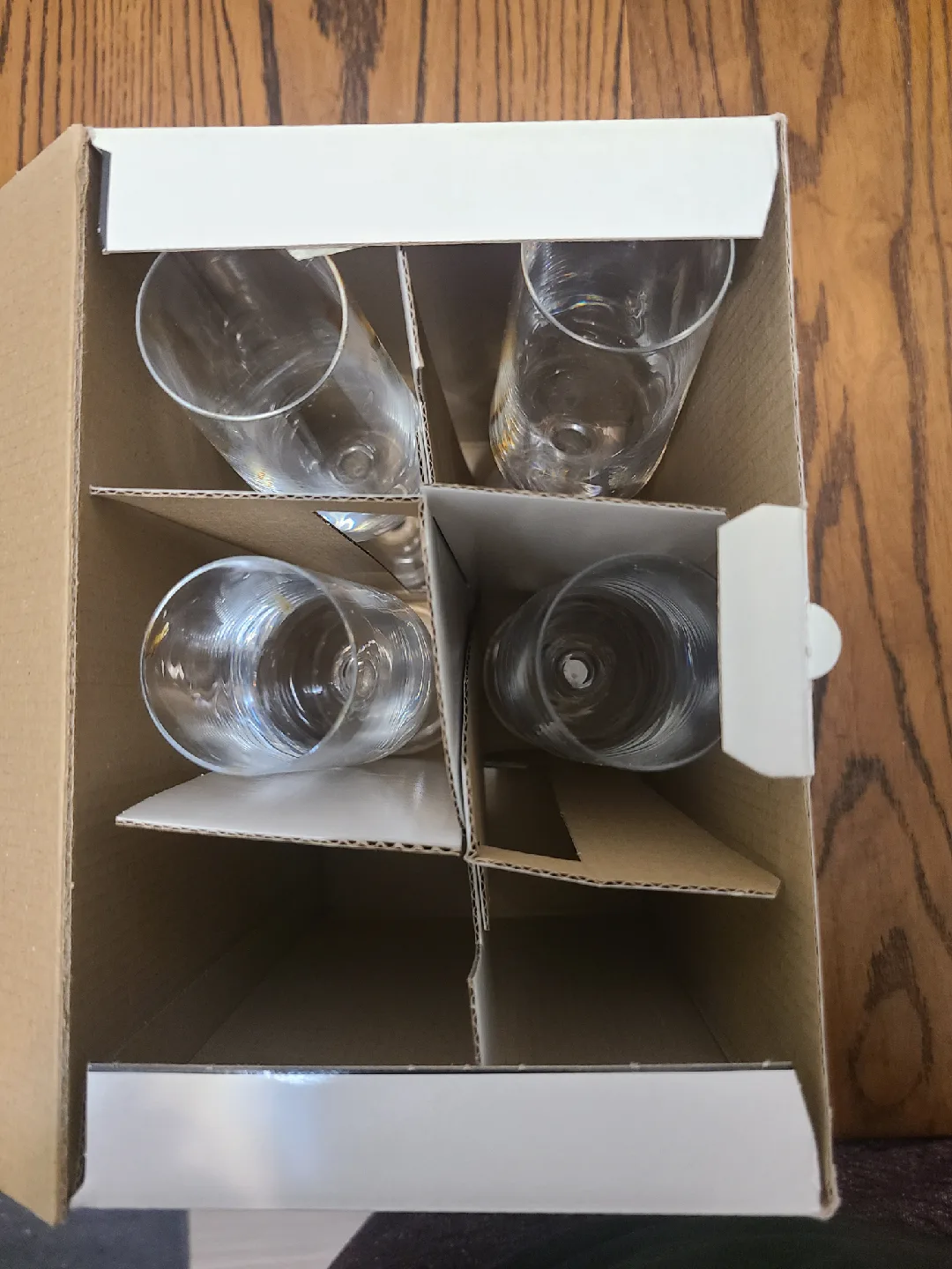 Bohemia Selection No.1 Champagne Flutes, Set of 4 (2 missing) image indicator(3)