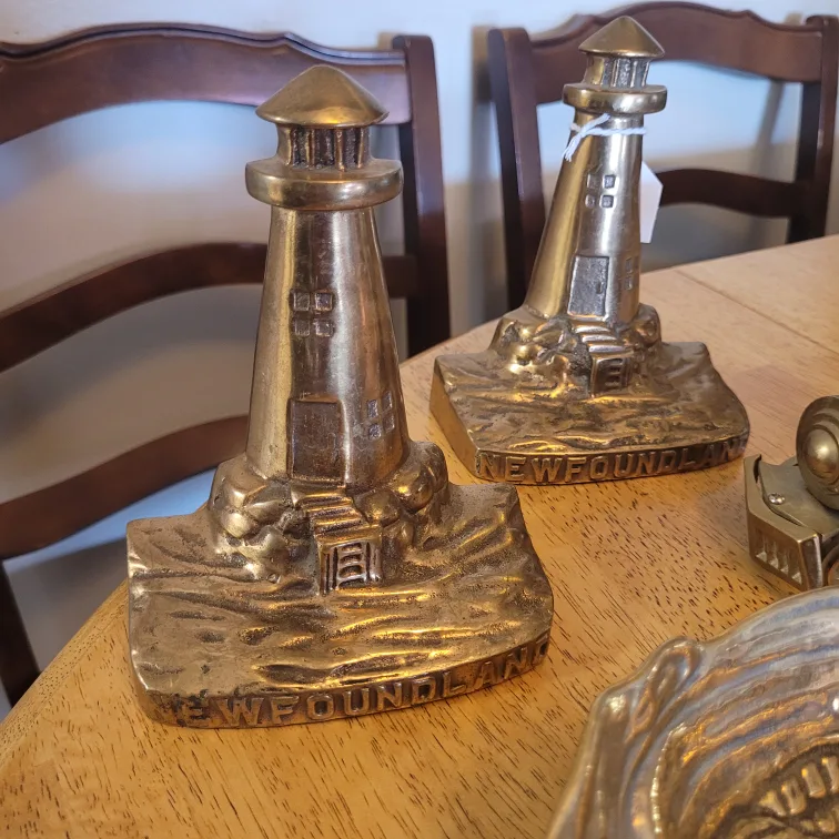 Lot of 4 Vintage Brass Items 30.00 each item or all 4 for 90.00 image indicator(3)